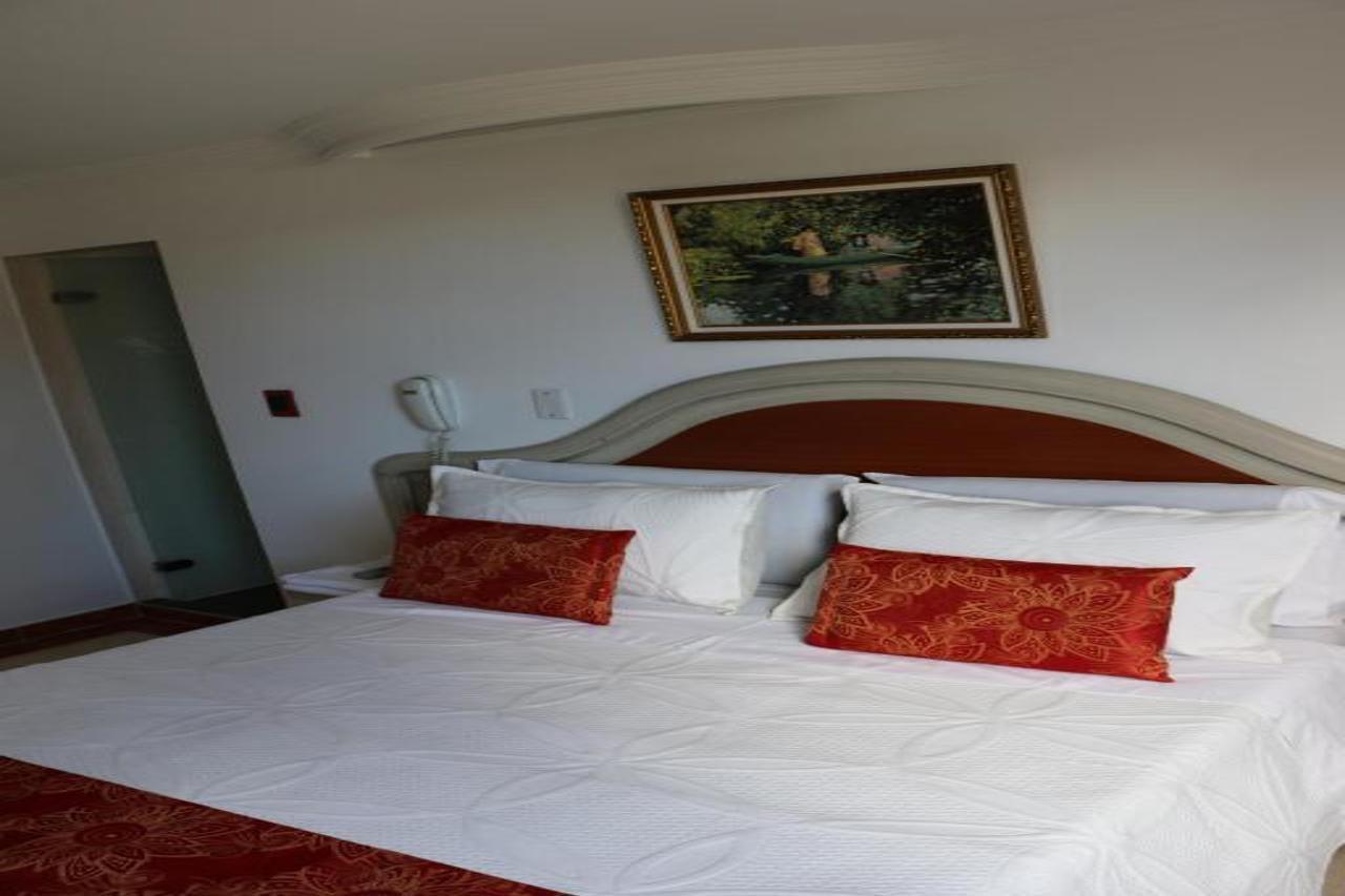 Hotel Zulita Богота Екстериор снимка