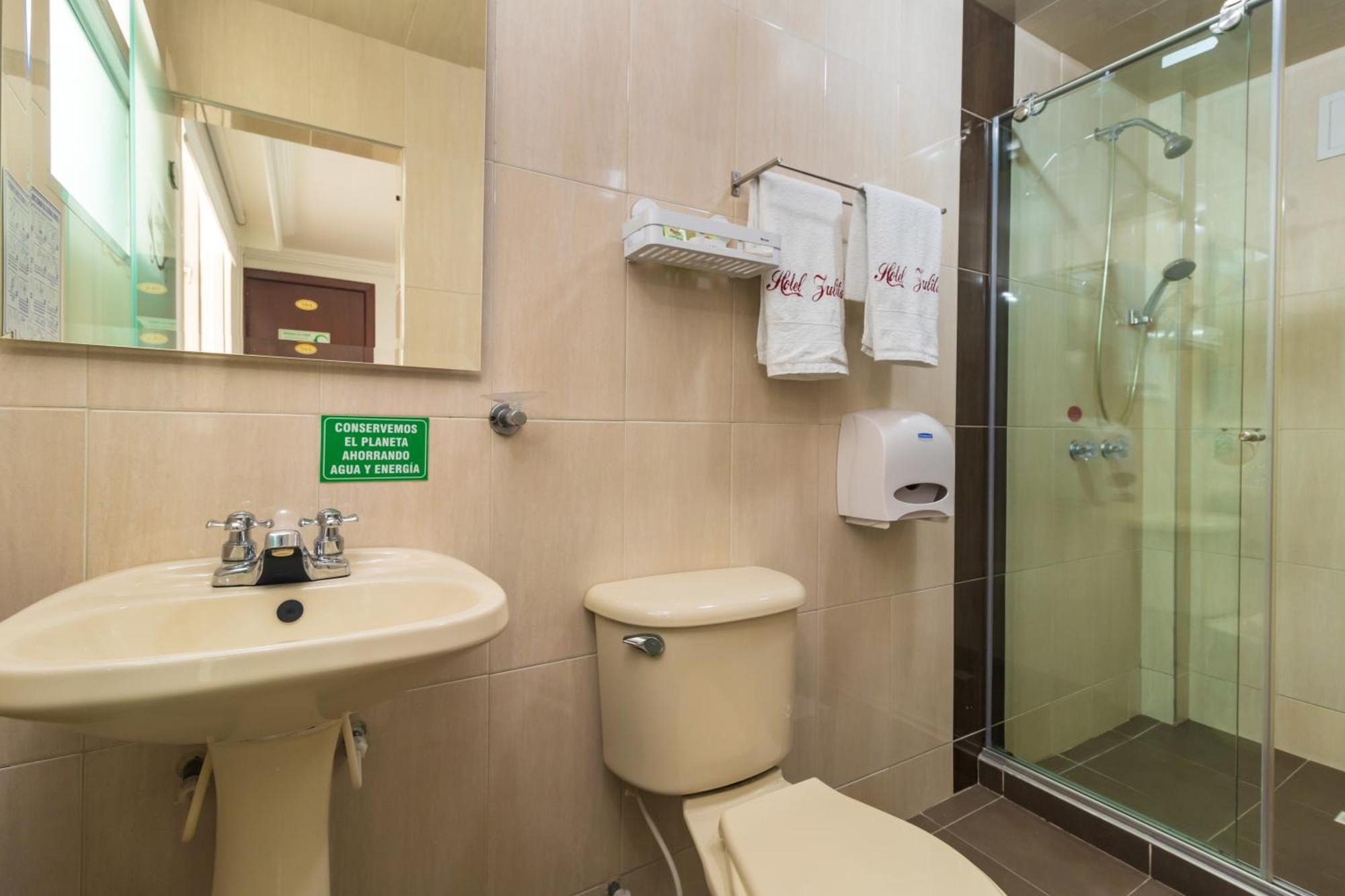 Hotel Zulita Богота Екстериор снимка