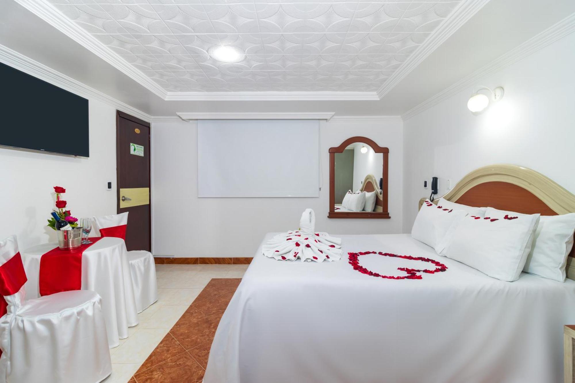 Hotel Zulita Богота Екстериор снимка